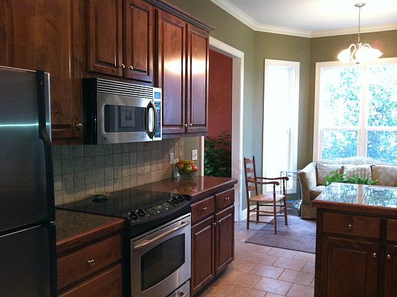 4th image of 6210 Charleston Ct