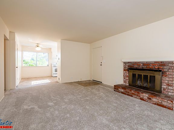 3rd image of 1323 Kingfisher Way #2