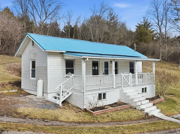 454 Fincastle Rd, Lebanon, VA 24266