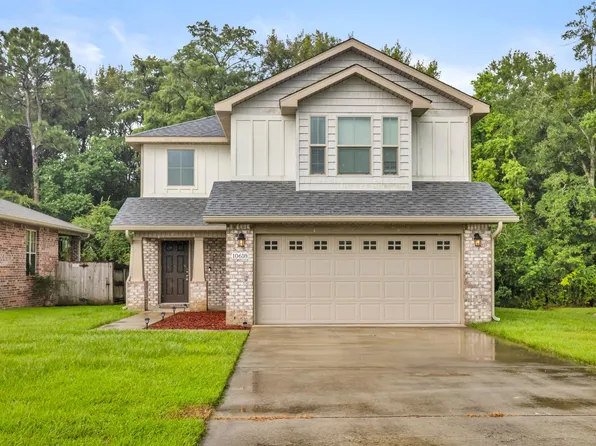 10618 Roundhill Dr, Gulfport, MS 39503