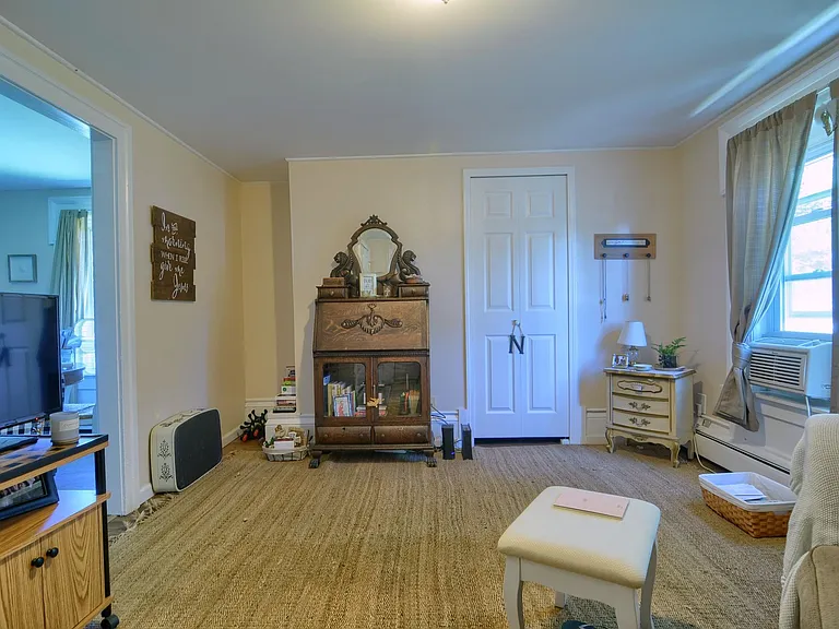 3501 Thomas Rd #5 — Photo 2