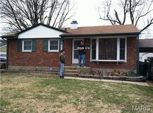 285 S Jefferson St, Florissant, MO 63031