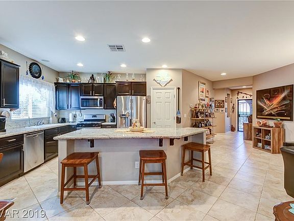 5th image of 7205 Summer Air Ave