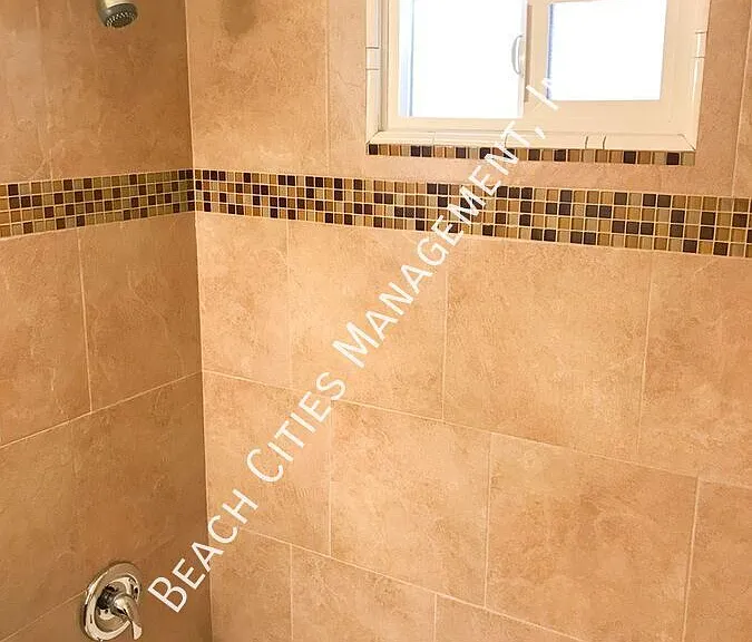 945 E Carson St — Photo 24