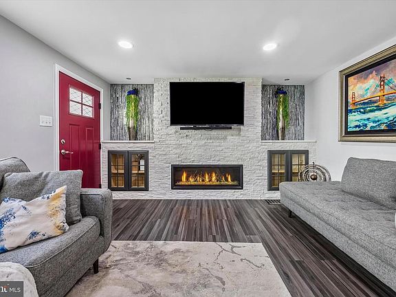 2nd image of 145 Conarroe St