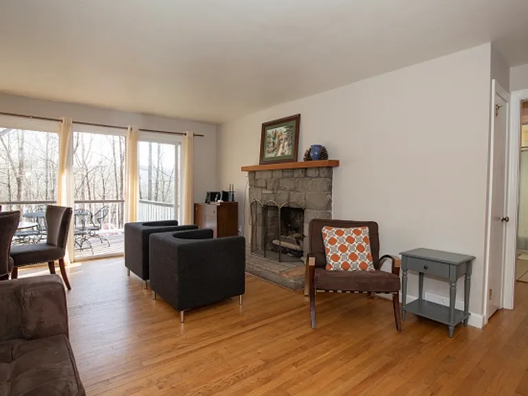 150 Mississippi Rd — Photo 4