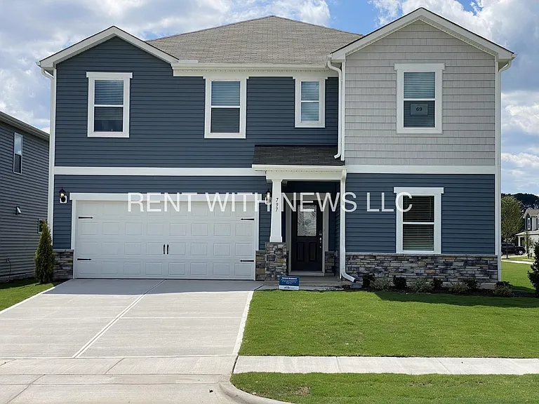 797 Riguard Way — Photo 3