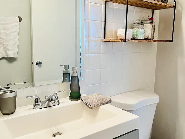 655 W Irving Park Rd #4807 — Photo 22