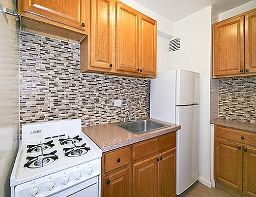 Rented by SW Queens Mezzanine | media 18