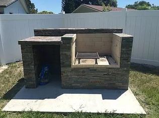 1679 Brook Dr, Dunedin, FL 34698