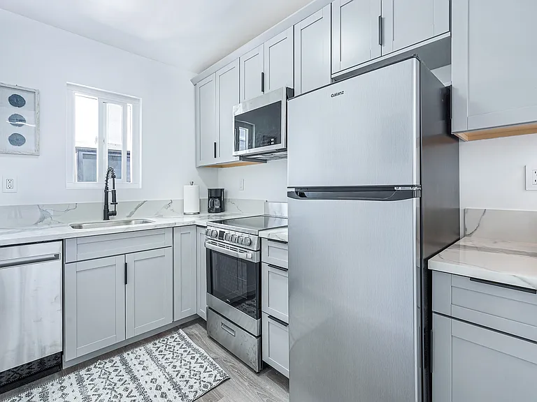 Studio Unit - Available NOW!