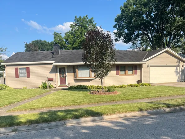 4 Rockland Dr, Fairborn, OH 45324