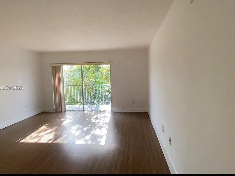 9611 SW 77th Ave #306A — Photo 16