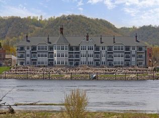 225 Lawrence Blvd W UNIT 204, Wabasha, MN 55981