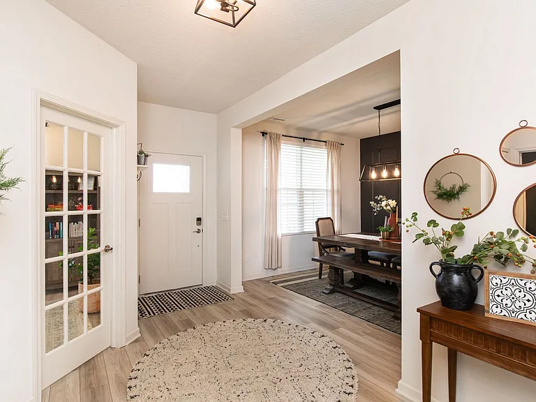6787 Oakcrest Dr — Photo 5