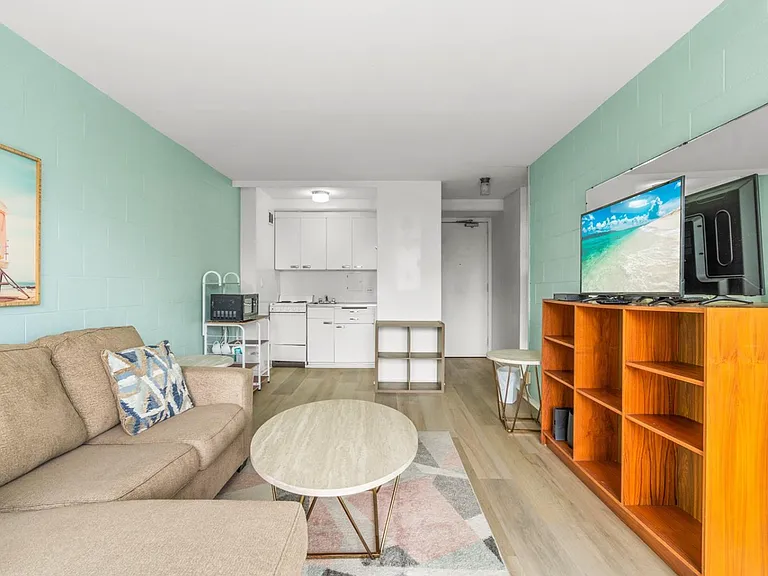 445 Kaiolu St #905-1 — Photo 2