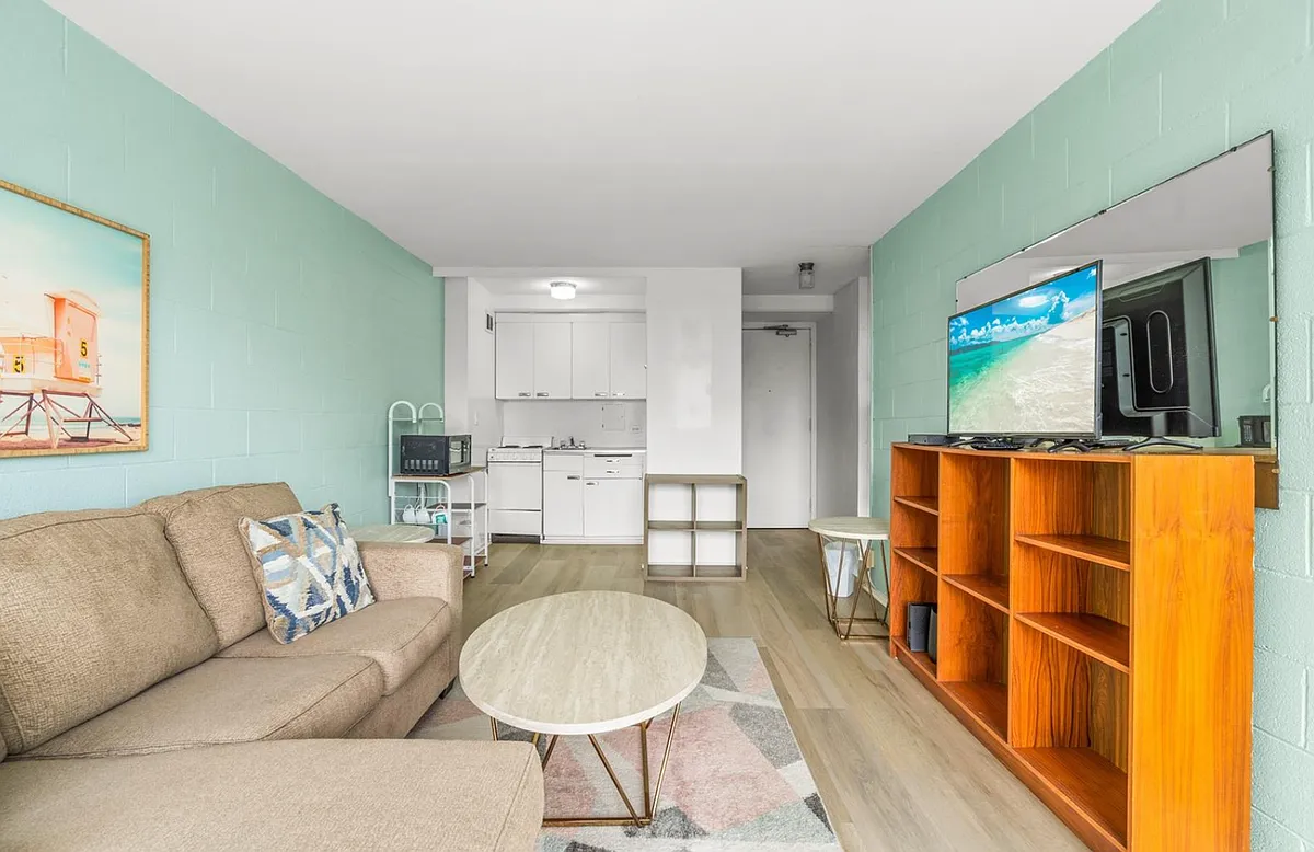 Building Photo - 445 Kaiolu St #905-1