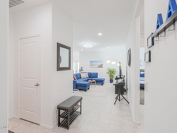 4th image of 1133 W Paradise Way