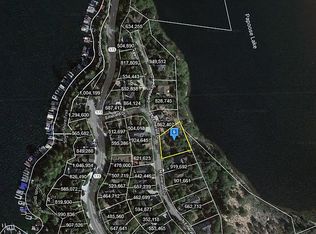 Emerald Dr, Lake arrowhead, CA 92352