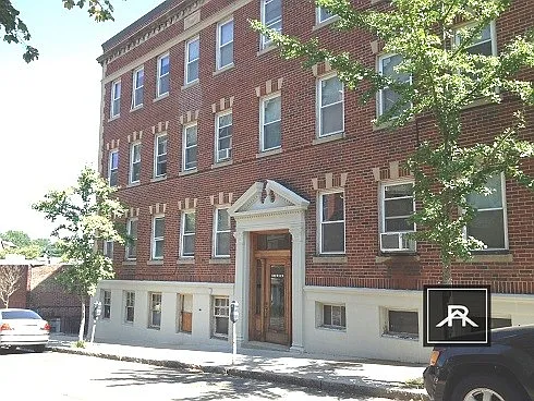 205-207 Winthrop Rd #3 — Photo 11