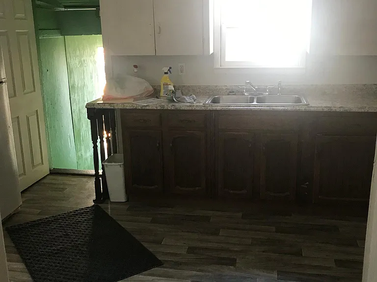 2077 E Schumacher St — Photo 10