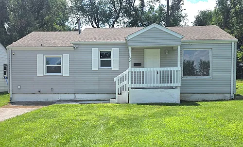 1452 E Nora St Photo 1