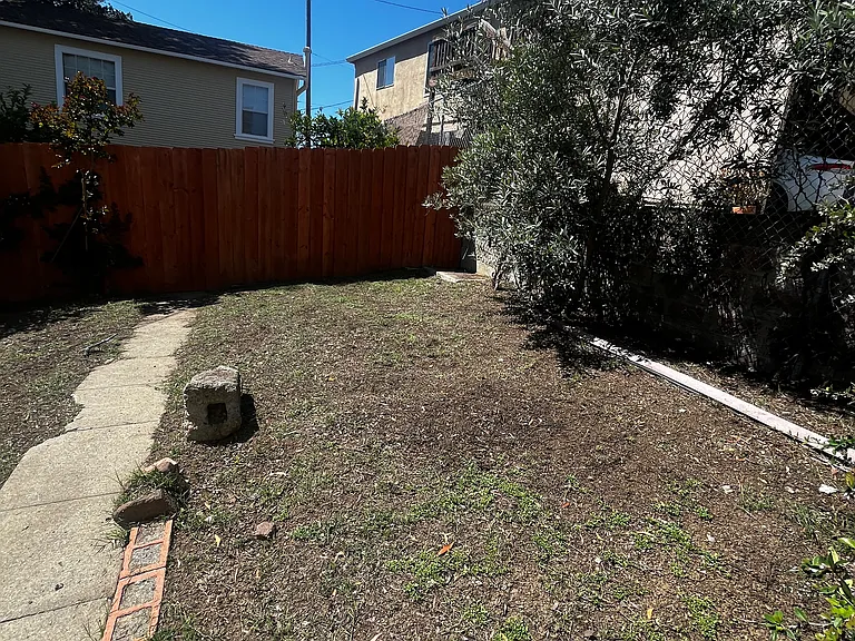 11 B St #11 — Photo 30