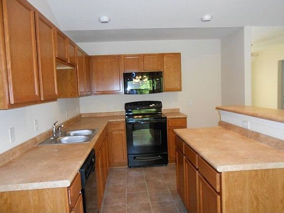 2nd image of 123 Savina Dr