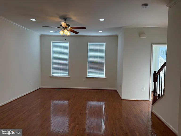25646 Pleasant Valley Rd — Photo 12