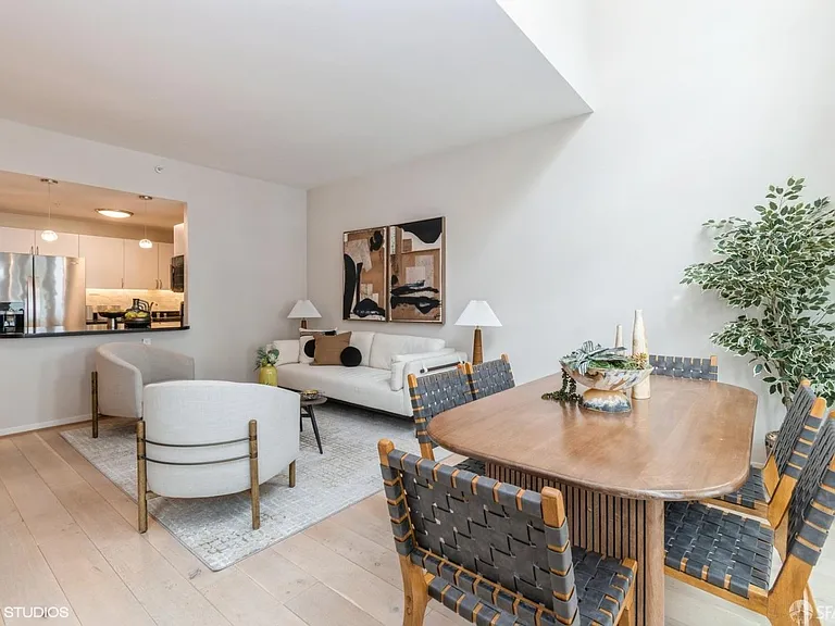 88 King St #104 — Photo 12