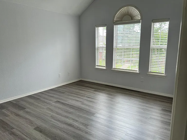 4312 Ridge Point Ln — Photo 11