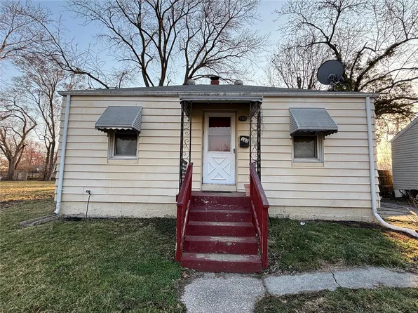 144 Victory Dr, East Alton, IL 62024