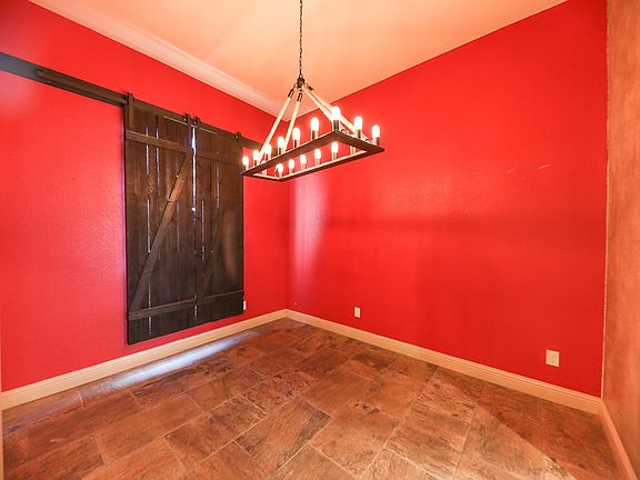 2nd image of 3920 Oporto St