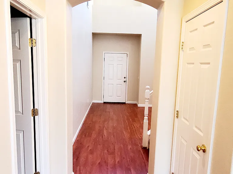 1618 Fontanella Way — Photo 7