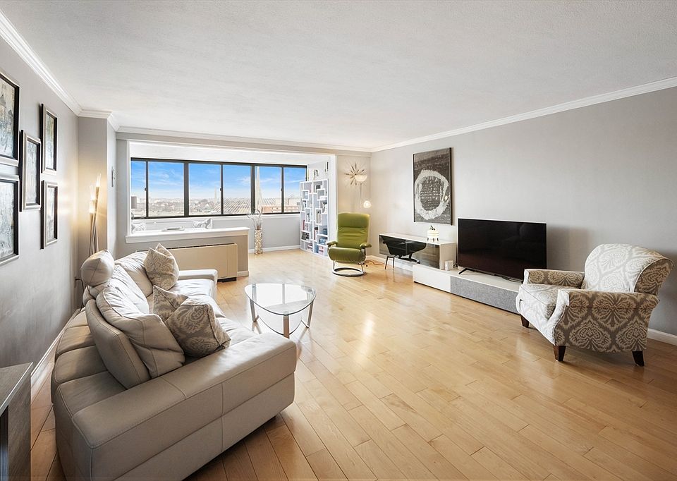 1st image of 8 Whittier Pl APT 16B