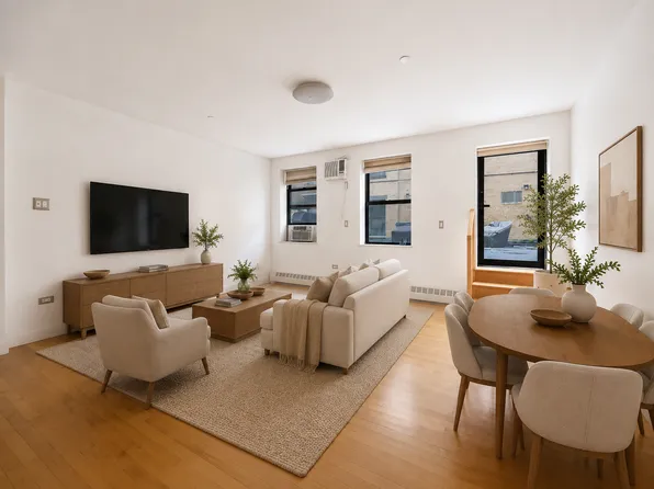205 15th Street image 1 of 11