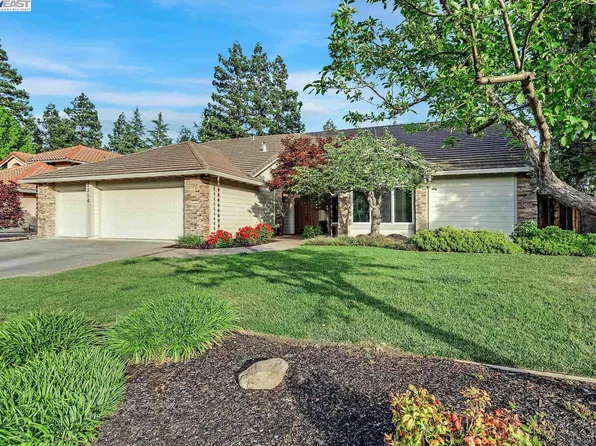 3314 Prairie Dr, Pleasanton, CA 94588