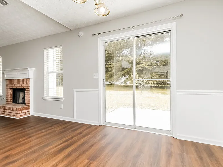 1716 Graystone Dr — Photo 6