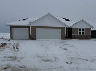 1547 Frontier Rd, Luxemburg, WI 54217