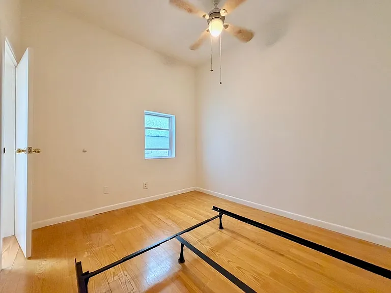 514 Monastery Pl #2R — Photo 17