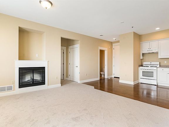 2nd image of 725 Harbor Watch Dr Unit 305-19
