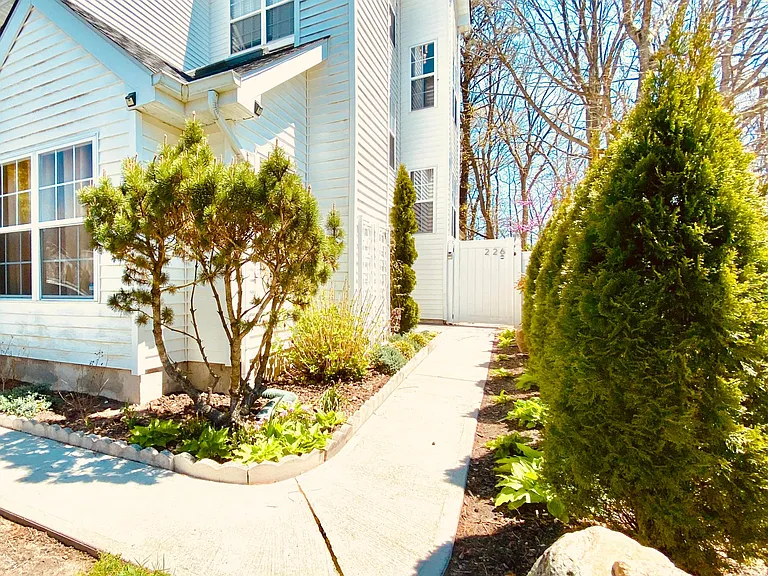 226 Moses Milch Dr — Photo 25