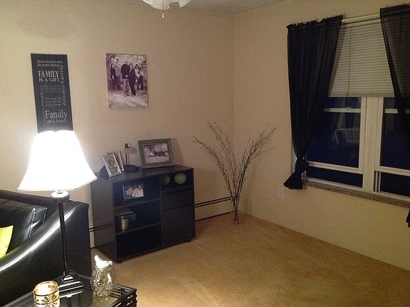 3rd image of 819 Willoway Ave