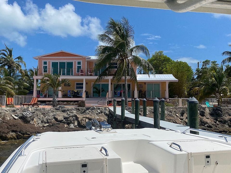 2nd image of 2980 Dolphin Dr