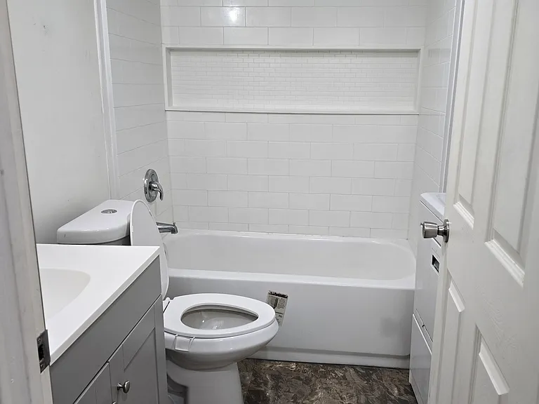 2933 S 9050 W — Photo 4