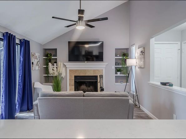 124 Elm Ave SE APT 3C