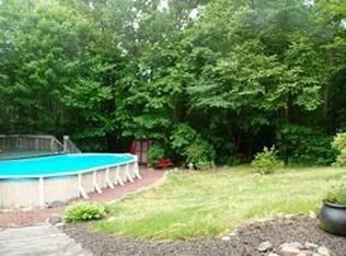 79 Notch Rd, Oak Ridge, NJ 07438