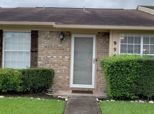 994 Green Meadow St, Beaumont, TX 77706