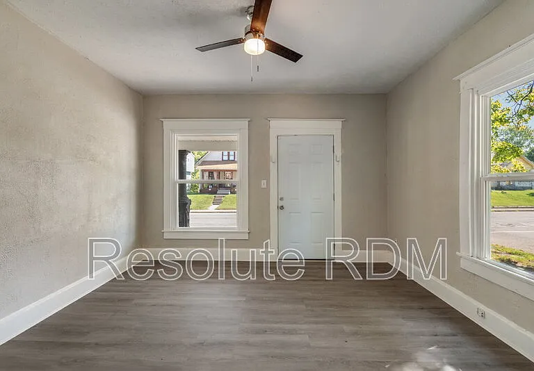 1312 N Dearborn St — Photo 5
