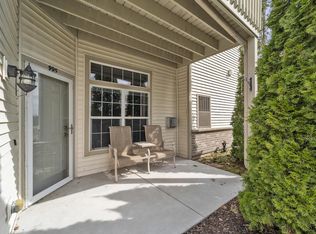 995 Bedford Ct #102, Racine, WI 53406